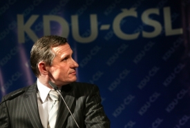Předseda KDU-ČSL Jiří Čunek s nezávislým Kosovem nesouhlasí.