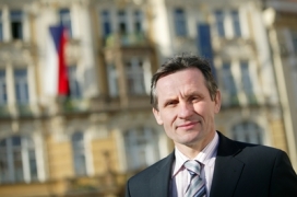 Jiří Čunek se vrací do vlády.