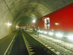 Cvičení záchranářů v Landrückentunnelu.