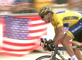 legendární cyklista Lance Armstrong.