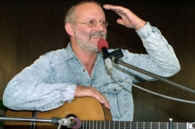 Německý písničkář a textař Kurt Demmler v roce 1989.