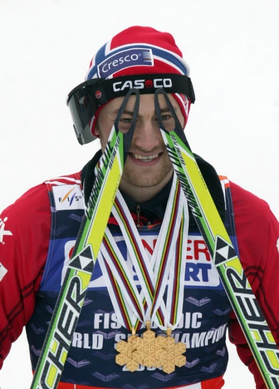 Nejúspěšnější běžec šampionátu. Nor Petter Northug získal tři zlata.