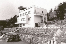 Jaroškova vila v Dalečíně od architekta Ludvíka Hilgerta.