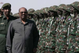 Súdánce pobouřil zatykač na prezidenta Umara Hasana Bašíra.