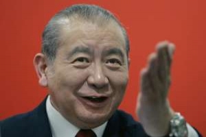 Nepovolené obchody stály bankéře Davida Li politickou kariéru