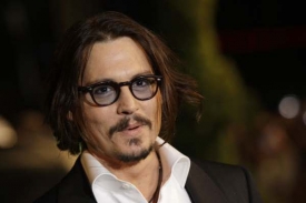 Johnny Depp při světové premiéře Alenky v říši divů v L.A.
