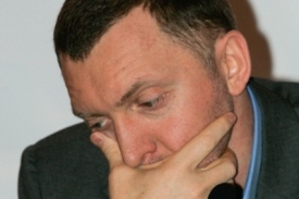 Oleg Děripaska se propadl v "miliardářské hitparádě".