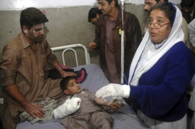 Dětská oběť teroristického útoku v Pákistánu.