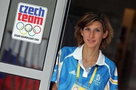 Libuše Tůmová. Jako dobrovolnice pomáhá českým olympionikům v Pekingu.