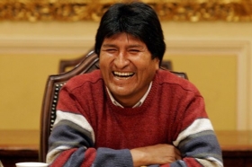 Morales má důvod k radosti. Prezidentské křeslo so zřejmě podrží.