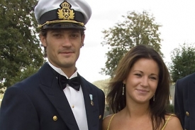 &Scaron;v&eacute;dsk&yacute; princ Carl Philip s Emmou Pernaldovou.