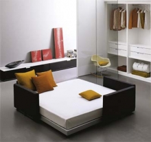 Lůžko od Emmebi Design může sloužit i jako sofa.