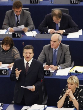 Barroso agituje v EP za pokračování ratifikace smlouvy.