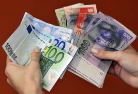 Slovensko je &scaron;estn&aacute;ctou zem&iacute; euroz&oacute;ny.
