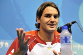 Roger Federer při tiskové konferenci.
