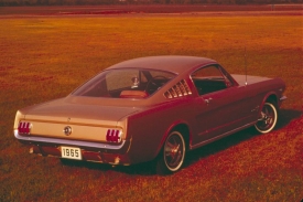 Kupé nazvané Fastback, pro mnohé nejkrásnější verze Fordu Mustang, se začalo vyrábět v roce 1965.