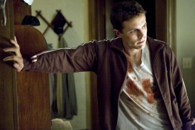Casey Affleck jako vyšetřovatel Patrick Kenzie.