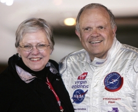 Steve Fossett se svou ženou Peggy po obletu Země bez mezipřistání.