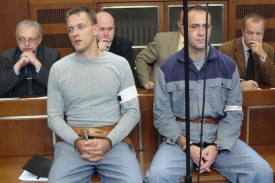 Vpravo údajný Veselin Mladenov Karageorgiev.