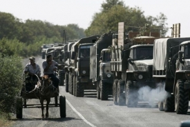 Ruský konvoj poblíž města Gori.