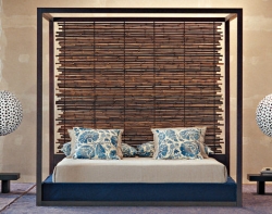 Bambusová postel od Gervasoni.