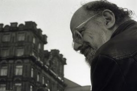 Allen Ginsberg při své návštěvě v Praze.
