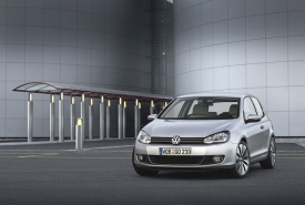 Volkswagen Golf šesté generace se v Česku začne prodávat v lednu.