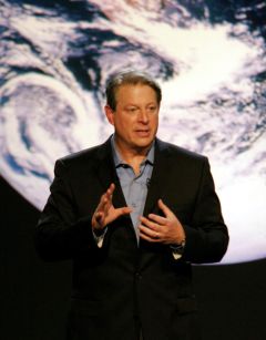 Al Gore sche o své nepříjemné pravdě přesvědčit politiky i průmysl.