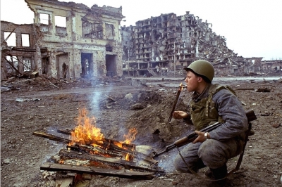 Čečenská metropole Groznyj v roce 1995.