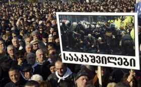 Protesty proti prezidentovi Saakašvilimu.