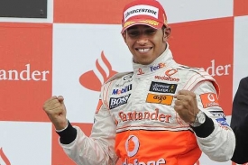 Britský pilot stáje McLaren Lewis Hamilton.