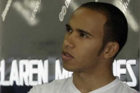 Lewis Hamilton se stal opět terčem rasistických urážek.