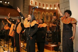 Harlem Gospel Choir láká svou energií i hudební kvalitou.