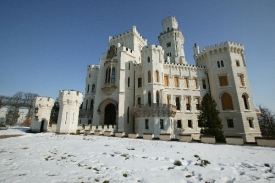 O zámek Hluboká nad Vltavou zatím Pezoldová usilovala marně.