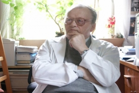 Antonín Holý vymyslel lék na rakovinu.