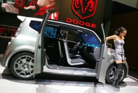 Studie Dodge Hornet kombinovala dravou vizáž s prostorným interiérem