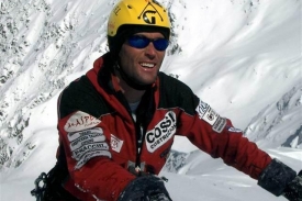 Italský horolezec Marco Confortola.