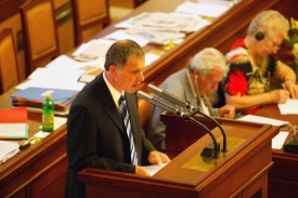 Poslanec Ludvík Hovorka nechce poplatky pro důchodce.