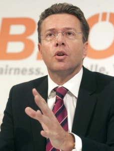 Nový dočasný vůdce BZO Herbert Scheibner. Zkonsoliduje stranu?