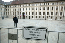 Pražskému Hradu hrozí exekuce.
