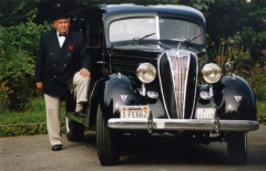historické vozidlo zn. Hudson s majitelem V. Klajsnerem
