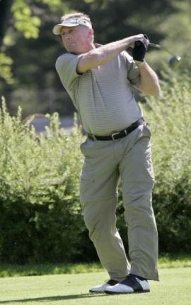 Mirek Topol&aacute;nek m&aacute; r&aacute;d golf.