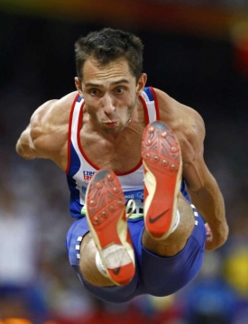 Dálkař Novotný se probojoval do olympijského finále.