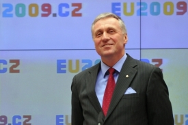 Premiér Topolánek sjednal dohodu řešící plynovou krizi.