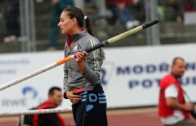 Jelena Isinbajeová ovládla hlavní anketu Atleta roku.
