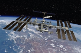 U ISS v současné době kotví tři kosmické lodi.