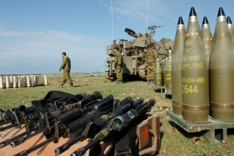 Izraelské dělostřelectvo se připravuje na další fázi bombardování.