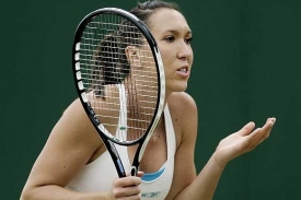 Srbka Jelena Jankovičková letošní turnaje ve Wimbledonu nevyhraje.