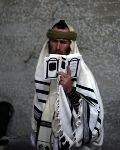 Židovský osadník v Hebronu. I oni by měli podle Arabů zmizet.