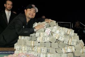 Letošní vítěz Světové série pokeru Jerry Yang
